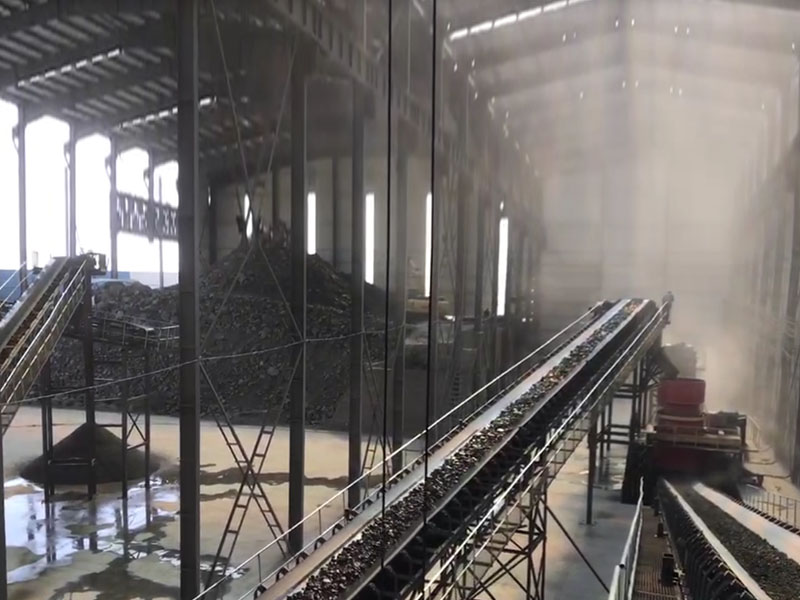 石料破碎生產線自動化程度高、破碎比大、生產效率高